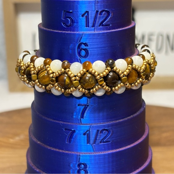 Gorgeous Artisan Handmade beaded bracelet - Picture 6 of 7